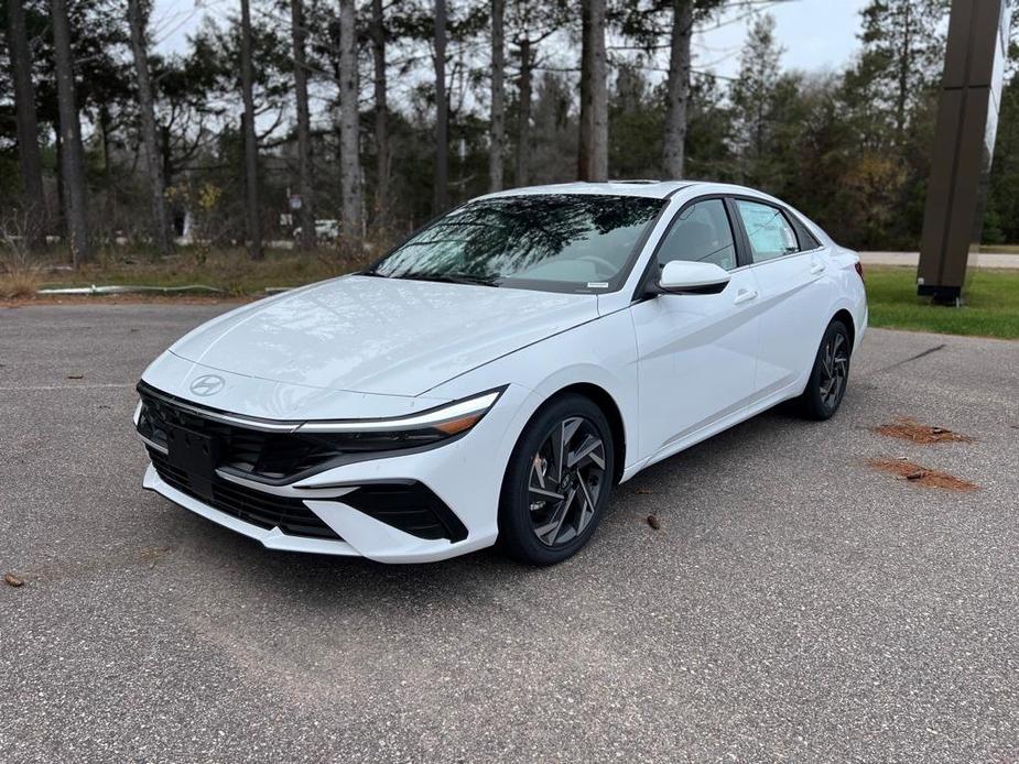 new 2025 Hyundai Elantra car, priced at $25,834