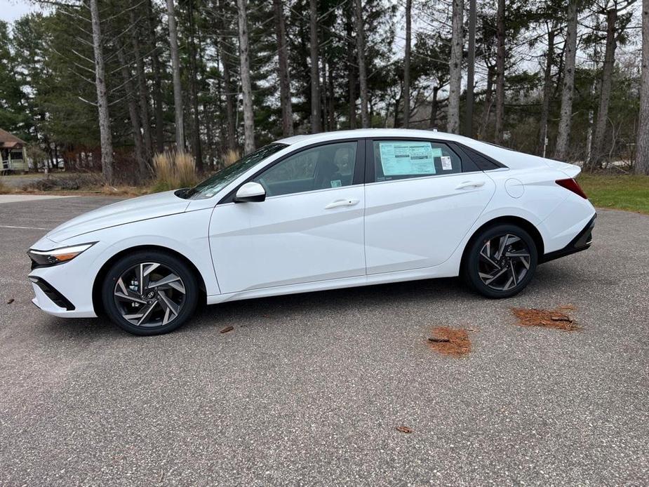 new 2025 Hyundai Elantra car, priced at $25,834