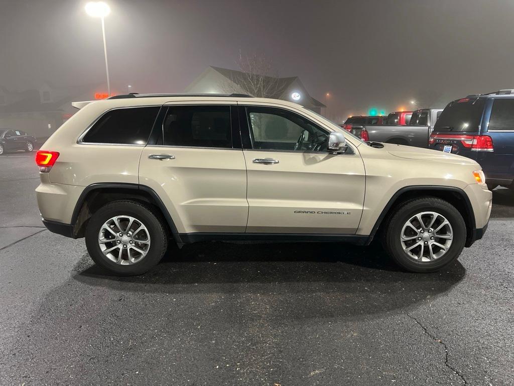 used 2015 Jeep Grand Cherokee car, priced at $13,999