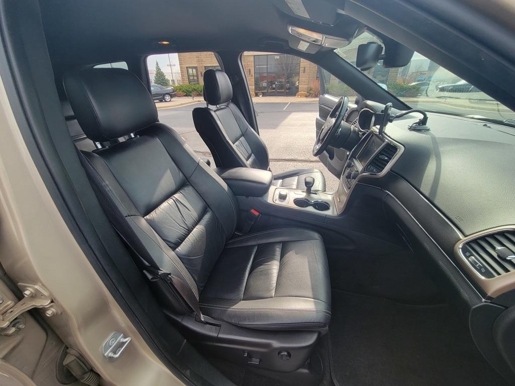 used 2015 Jeep Grand Cherokee car, priced at $16,385