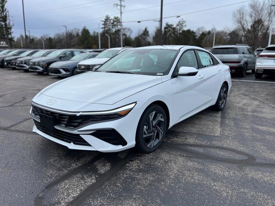 new 2025 Hyundai Elantra car, priced at $28,032