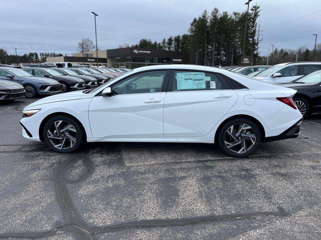 new 2025 Hyundai Elantra car, priced at $28,032