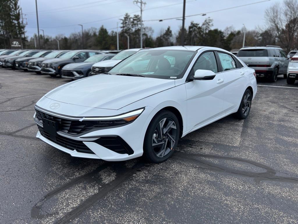 new 2025 Hyundai Elantra car, priced at $28,032