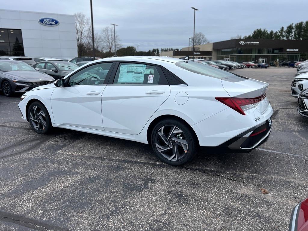 new 2025 Hyundai Elantra car, priced at $28,032