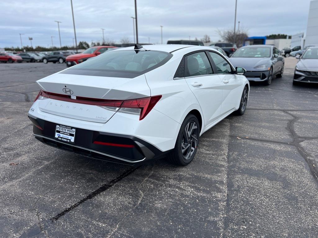 new 2025 Hyundai Elantra car, priced at $28,032