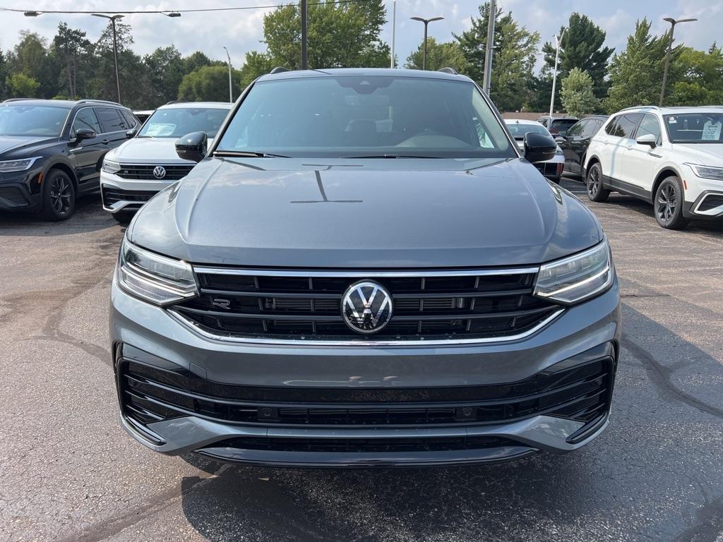 new 2024 Volkswagen Tiguan car, priced at $34,340