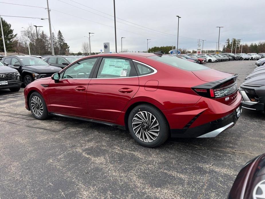 new 2025 Hyundai Sonata Hybrid car, priced at $30,809