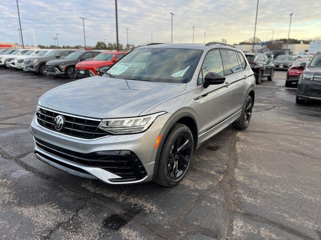 new 2024 Volkswagen Tiguan car, priced at $34,616