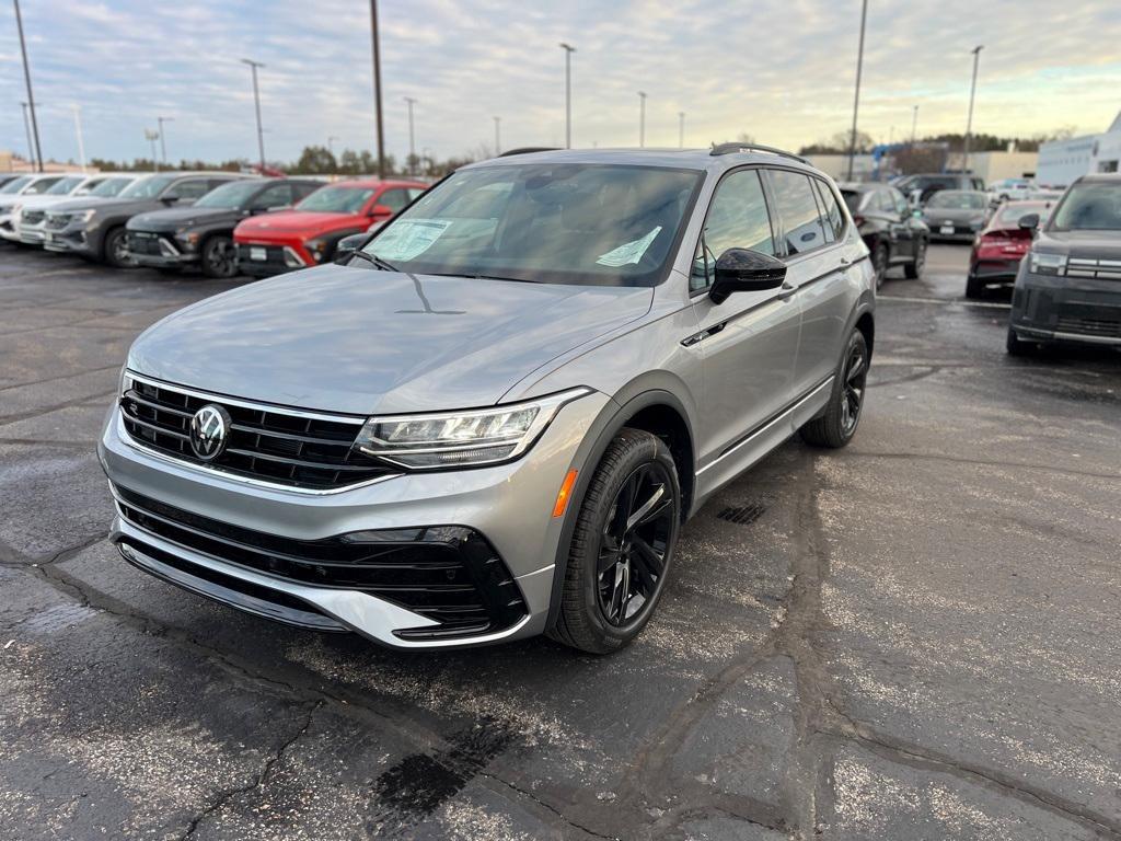 new 2024 Volkswagen Tiguan car, priced at $34,616