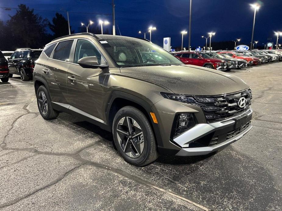 new 2025 Hyundai Tucson Hybrid car, priced at $36,495