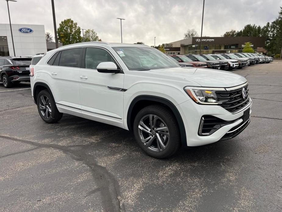 new 2024 Volkswagen Atlas Cross Sport car, priced at $47,361