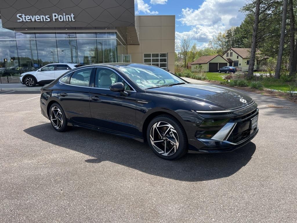 new 2024 Hyundai Sonata car, priced at $27,890