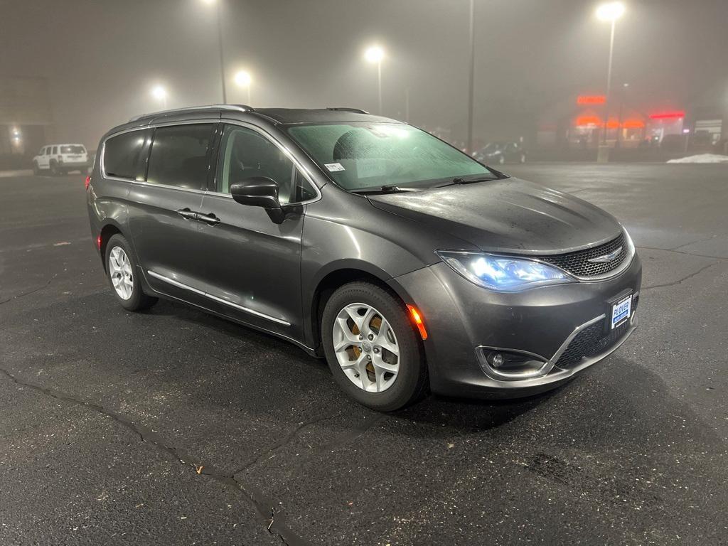 used 2017 Chrysler Pacifica car, priced at $11,690