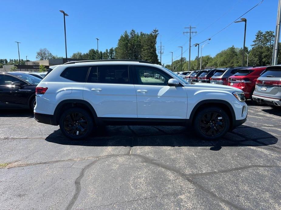 new 2024 Volkswagen Atlas car, priced at $42,088