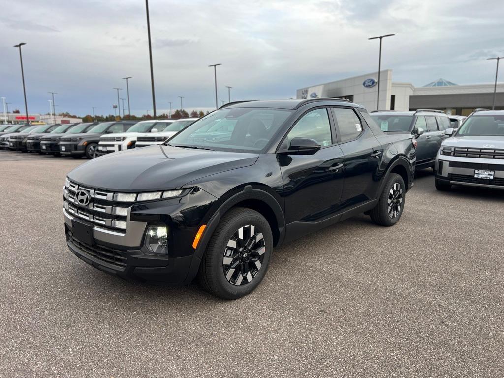 new 2025 Hyundai Santa Cruz car, priced at $31,581