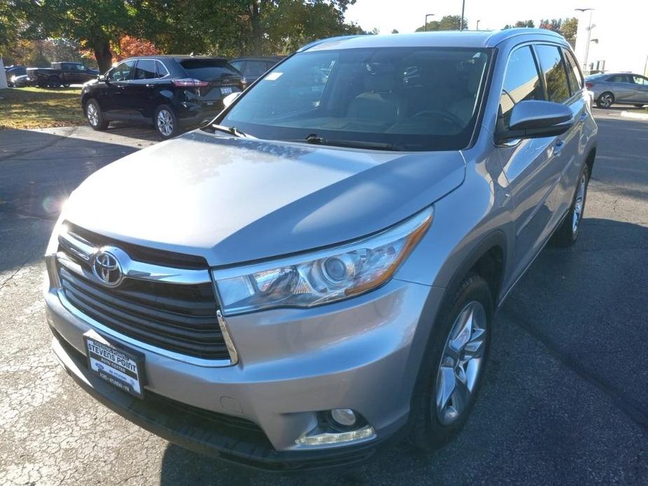 used 2016 Toyota Highlander car, priced at $15,502