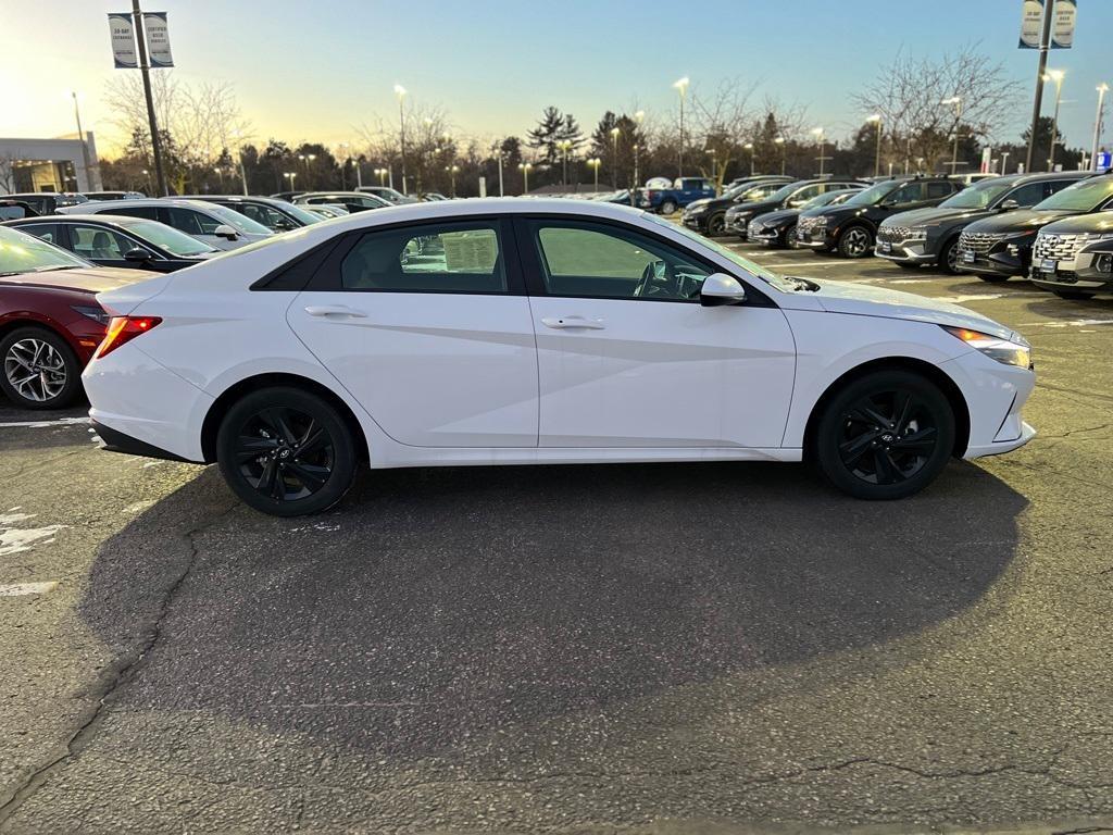 new 2023 Hyundai Elantra HEV car, priced at $23,815