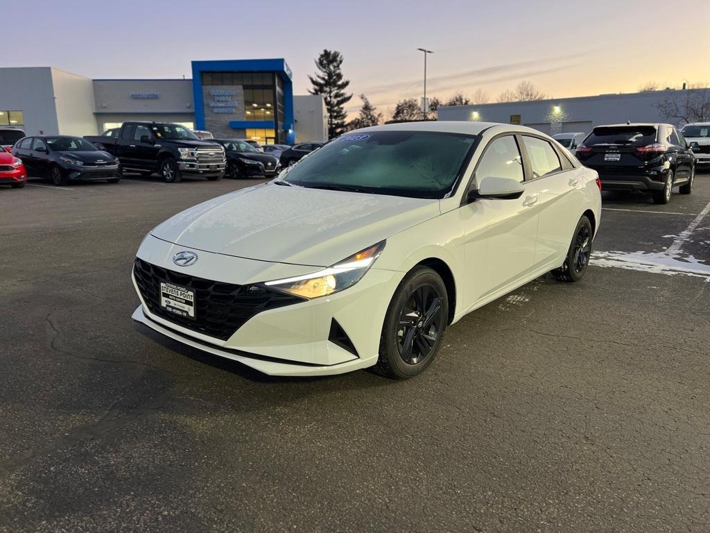 new 2023 Hyundai Elantra HEV car, priced at $23,815