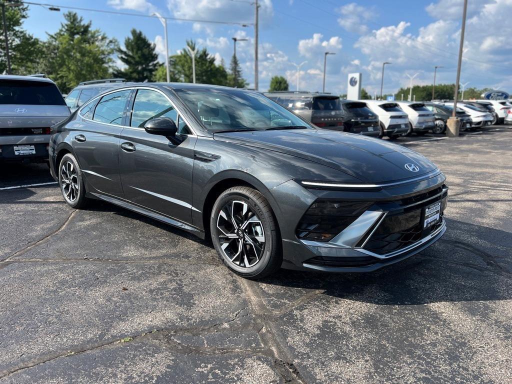 new 2024 Hyundai Sonata car, priced at $27,550