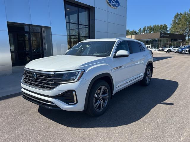 new 2024 Volkswagen Atlas Cross Sport car, priced at $47,076