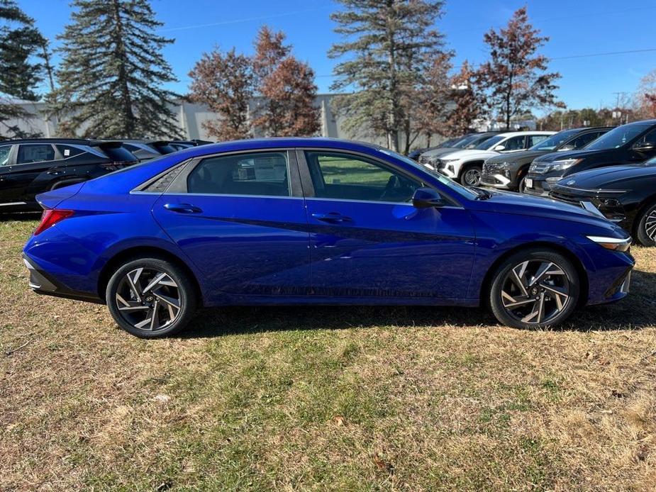 new 2025 Hyundai Elantra car, priced at $25,431