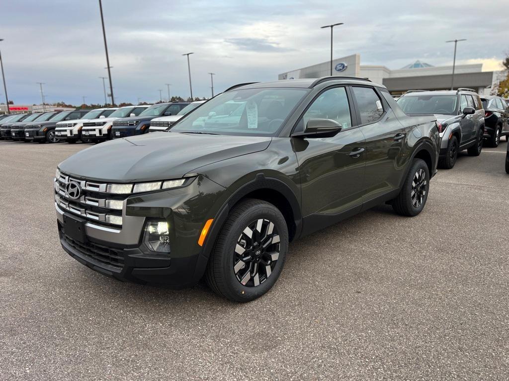 new 2025 Hyundai Santa Cruz car, priced at $32,803