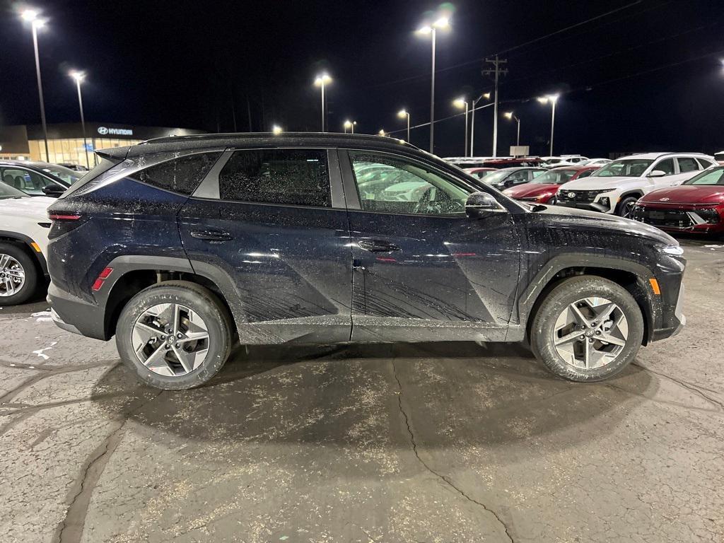 new 2025 Hyundai Tucson Hybrid car, priced at $36,935