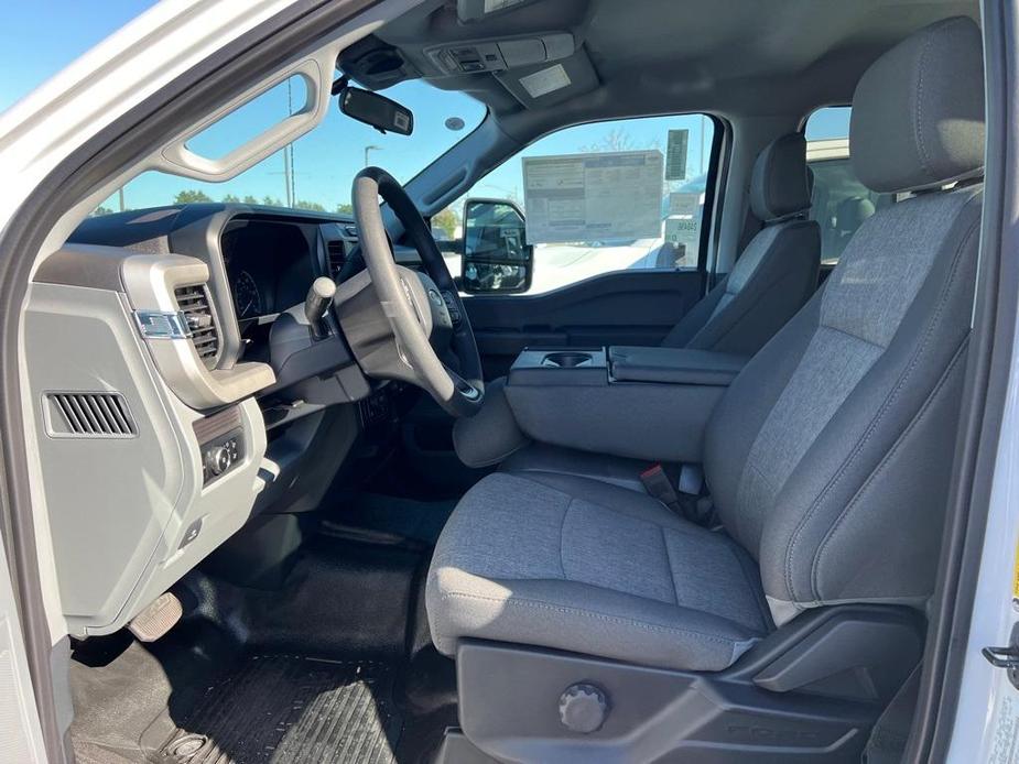 new 2024 Ford F-250 car, priced at $48,960