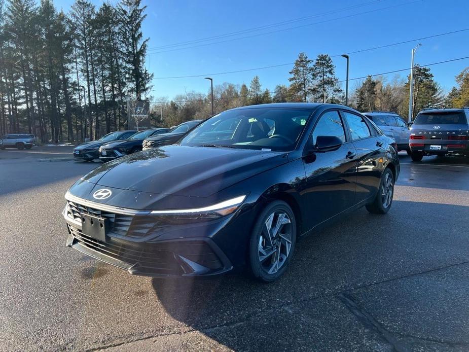 new 2025 Hyundai Elantra HEV car, priced at $26,698