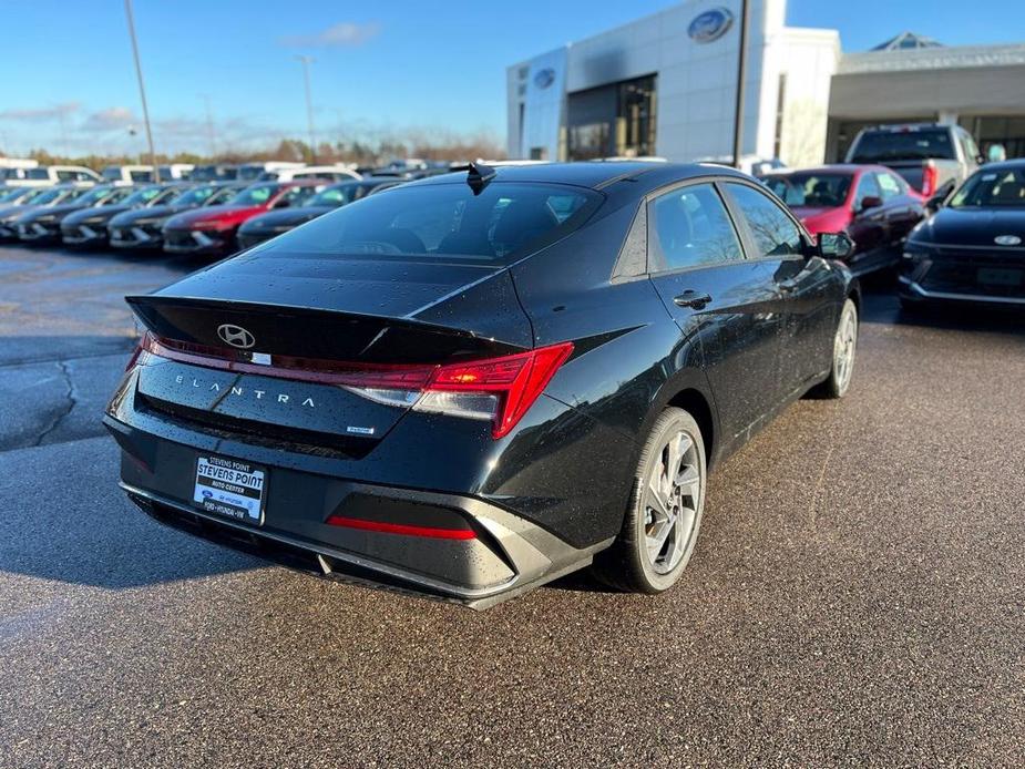 new 2025 Hyundai Elantra HEV car, priced at $26,698