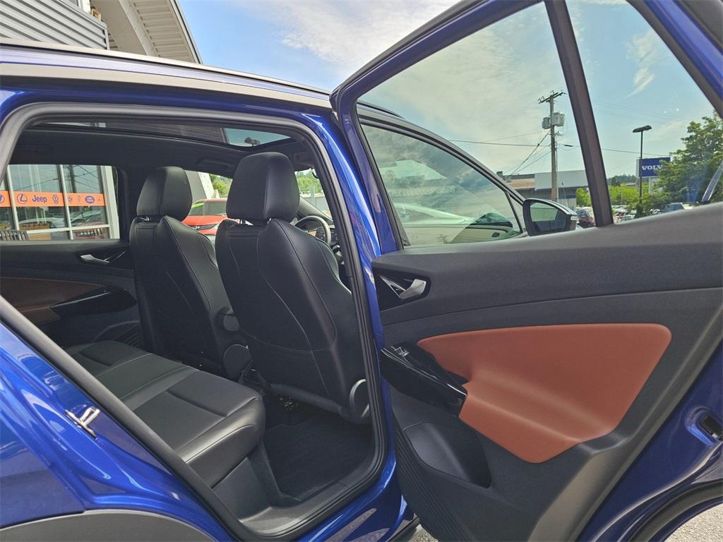 used 2021 Volkswagen ID.4 car, priced at $20,680