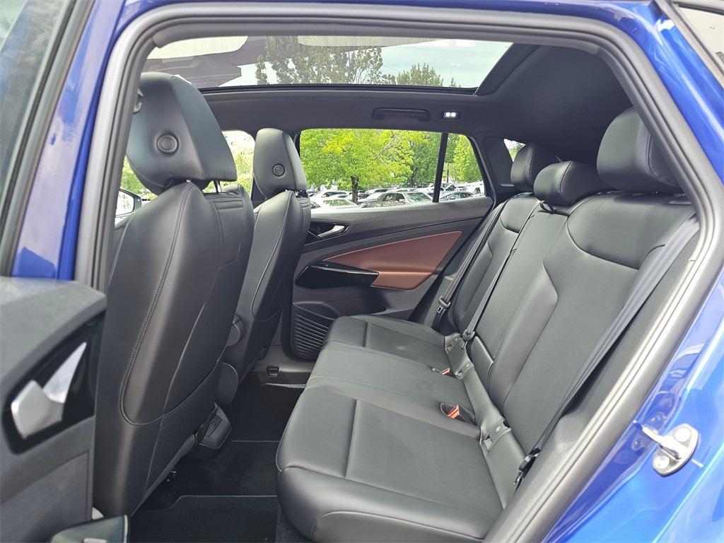 used 2021 Volkswagen ID.4 car, priced at $20,680