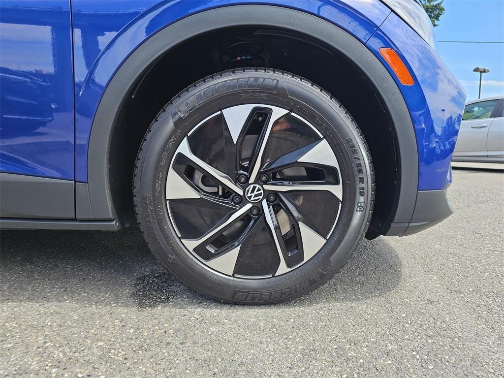 used 2021 Volkswagen ID.4 car, priced at $20,680