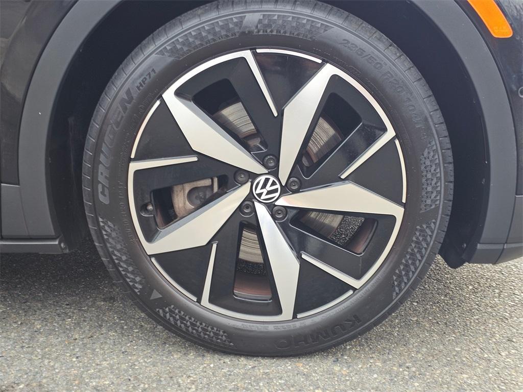 used 2023 Volkswagen ID.4 car, priced at $21,980