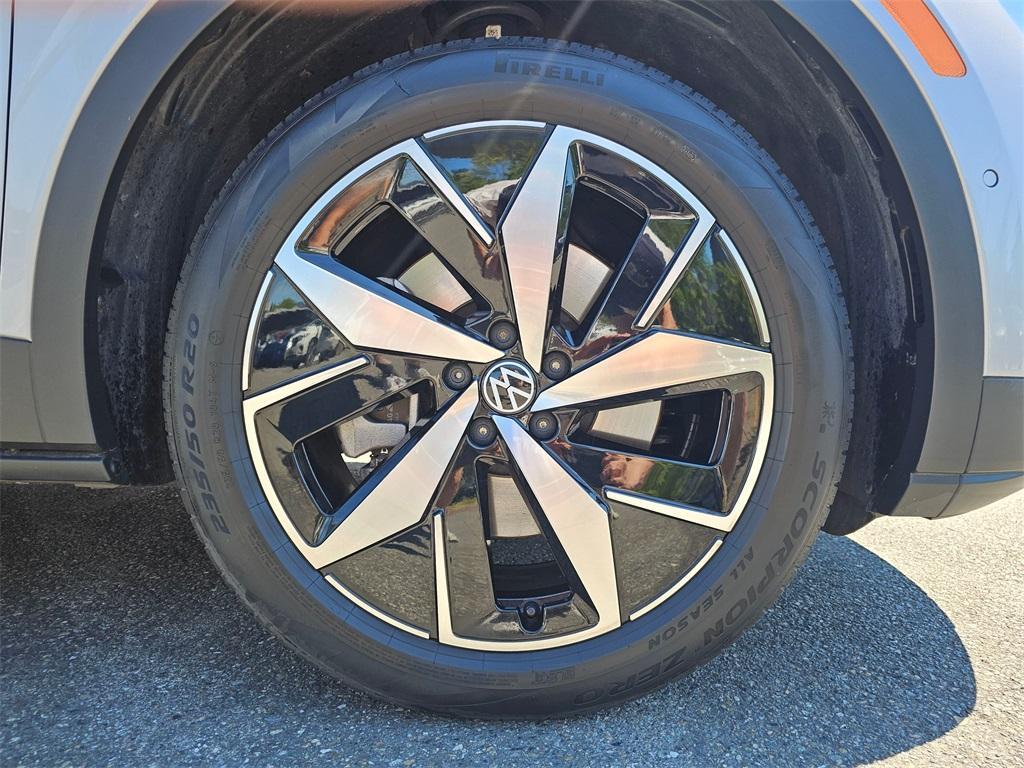 used 2023 Volkswagen ID.4 car, priced at $20,999