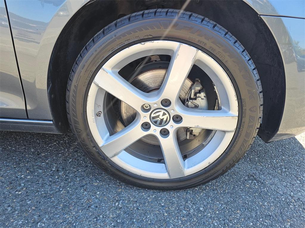 used 2010 Volkswagen Jetta car, priced at $5,888