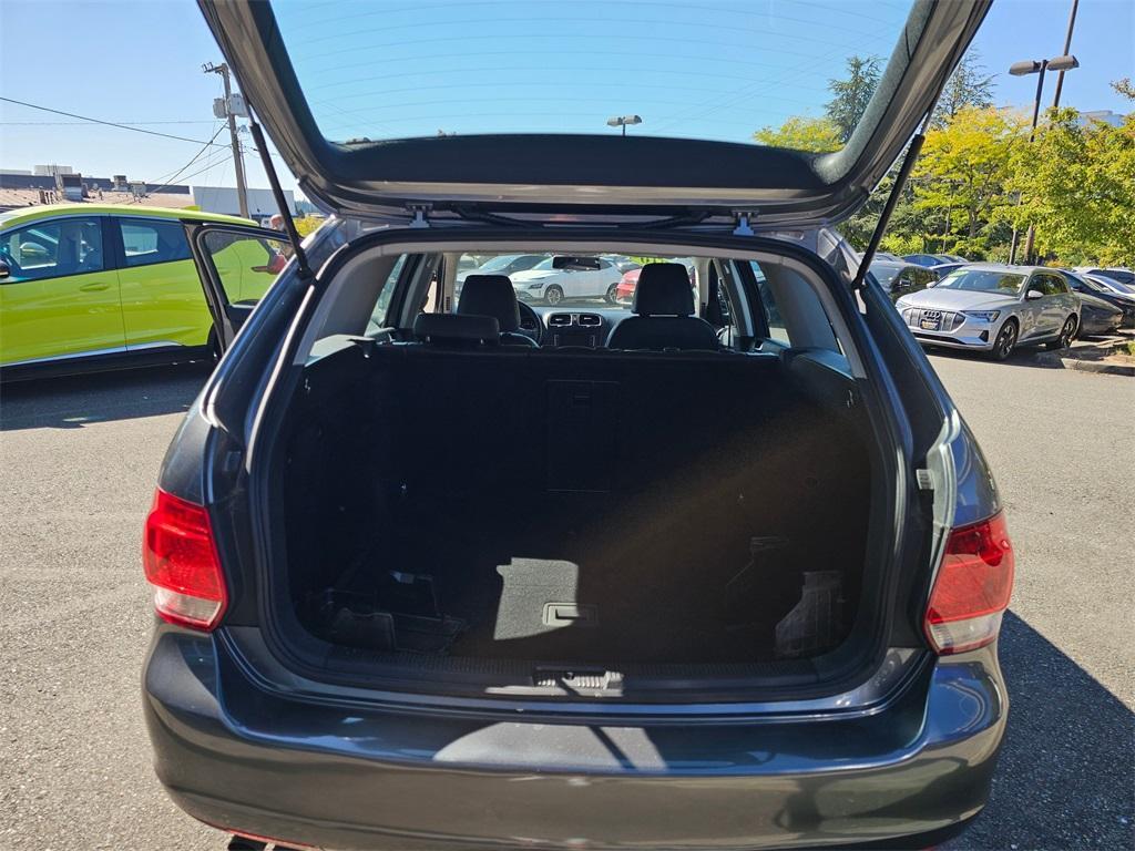 used 2010 Volkswagen Jetta car, priced at $5,888