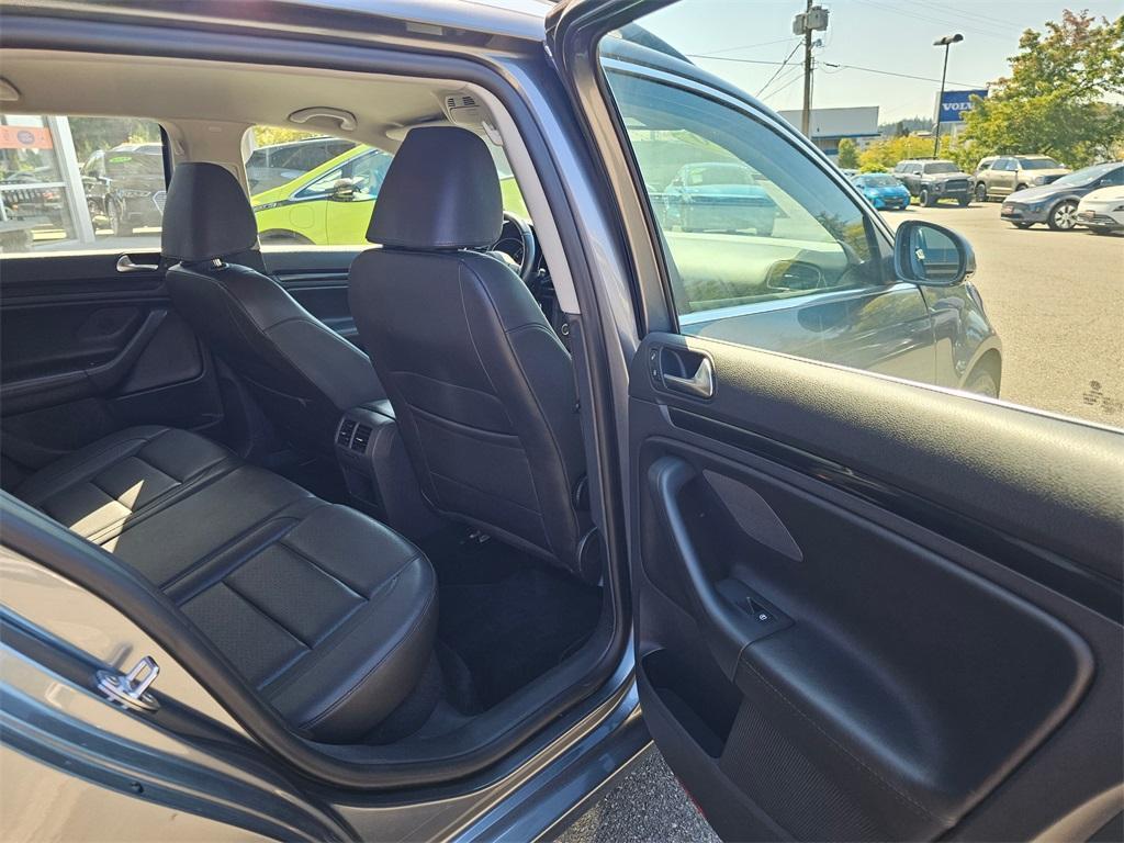 used 2010 Volkswagen Jetta car, priced at $5,888