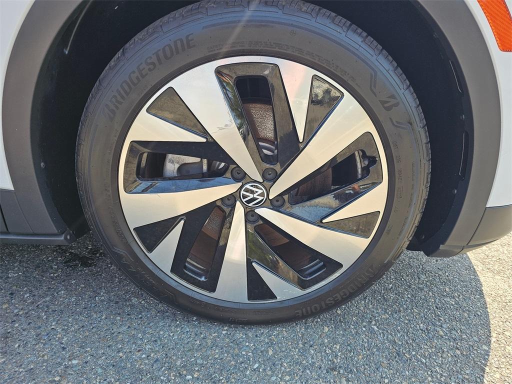used 2021 Volkswagen ID.4 car, priced at $17,980