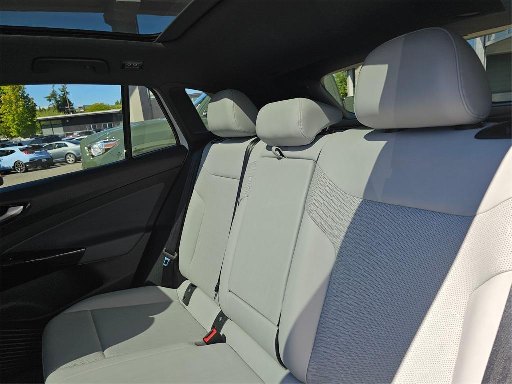 used 2021 Volkswagen ID.4 car, priced at $18,980