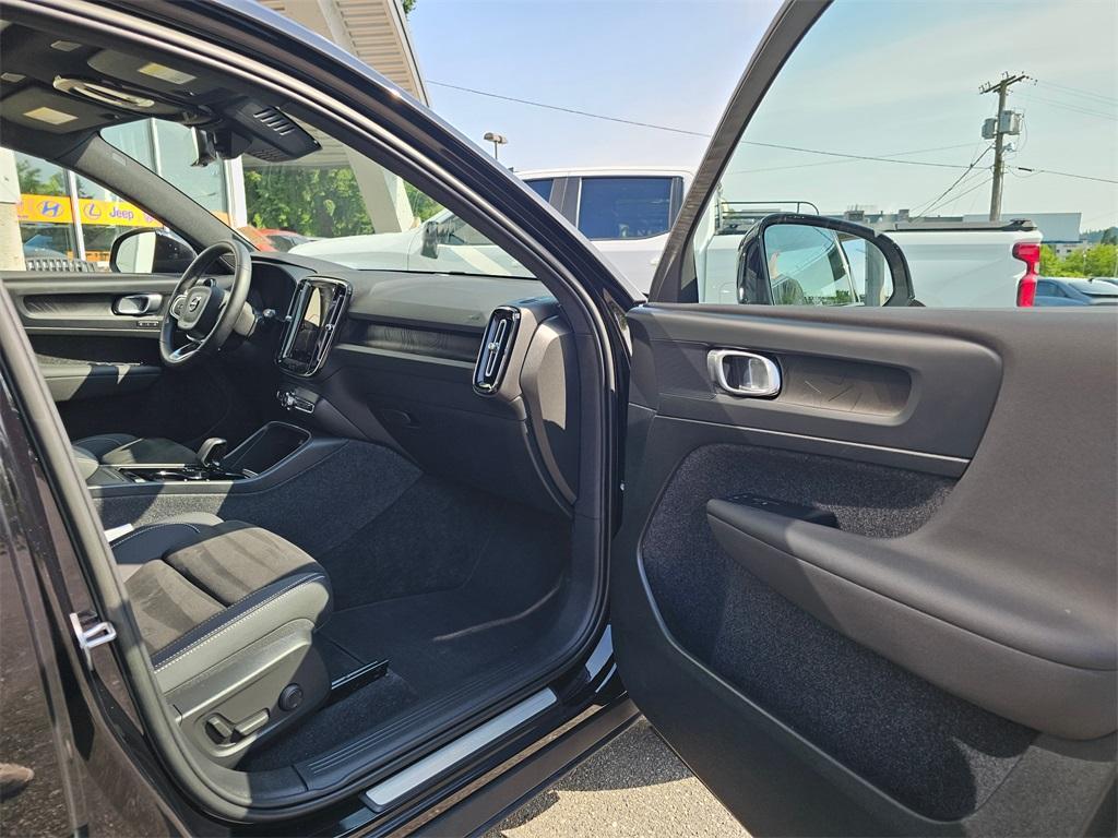 used 2023 Volvo XC40 Recharge Pure Electric car, priced at $31,580