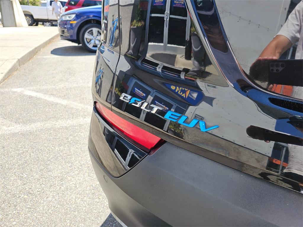 used 2022 Chevrolet Bolt EUV car, priced at $17,880