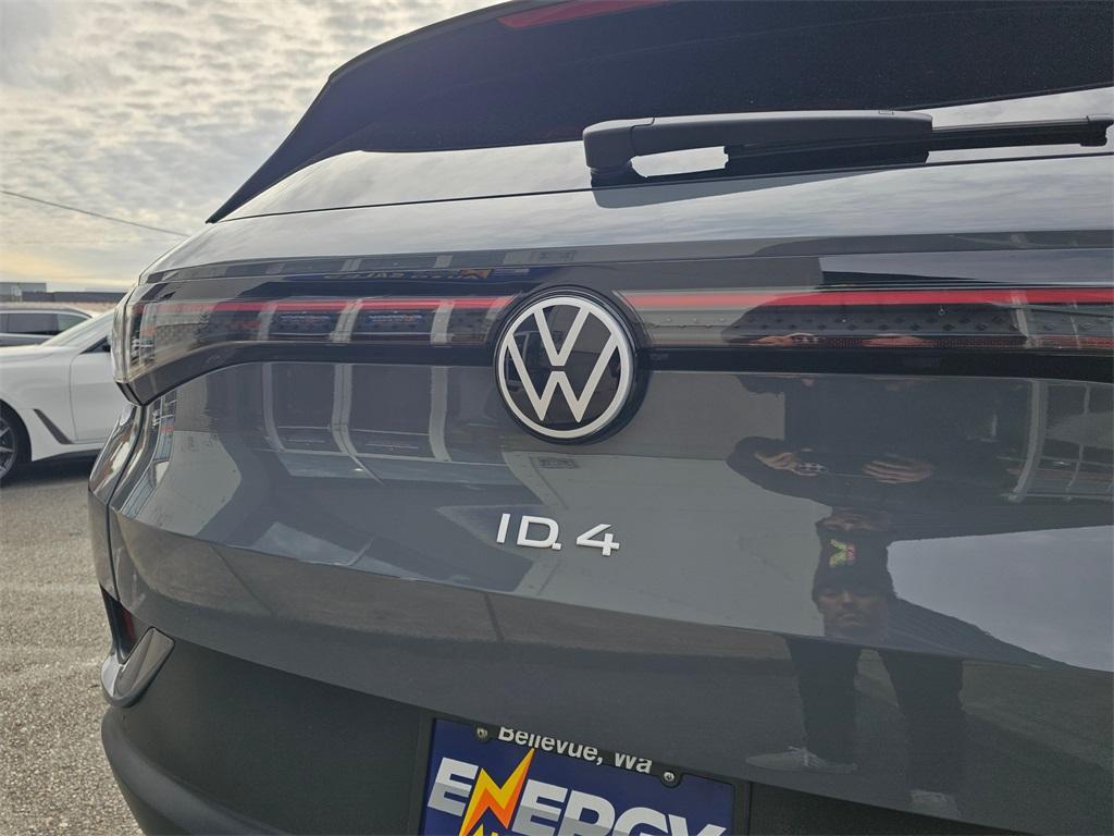 used 2024 Volkswagen ID.4 car, priced at $20,980