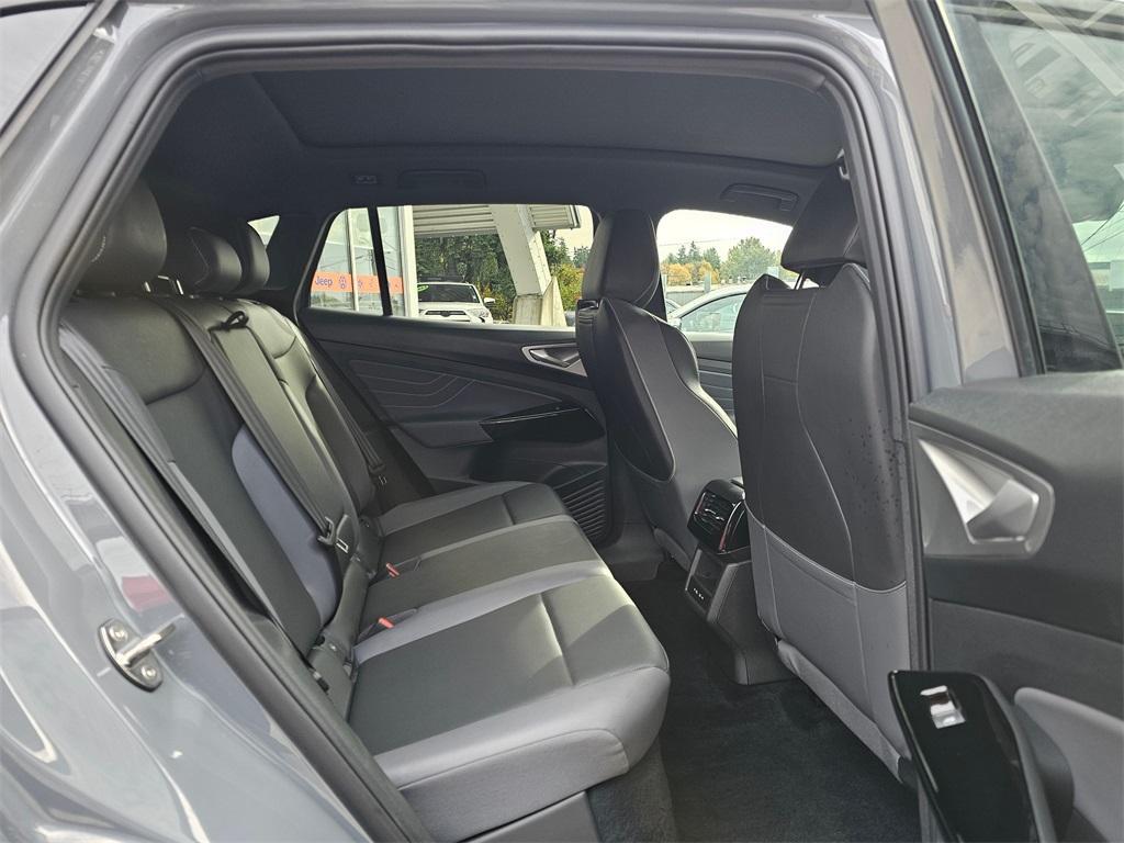 used 2024 Volkswagen ID.4 car, priced at $20,980