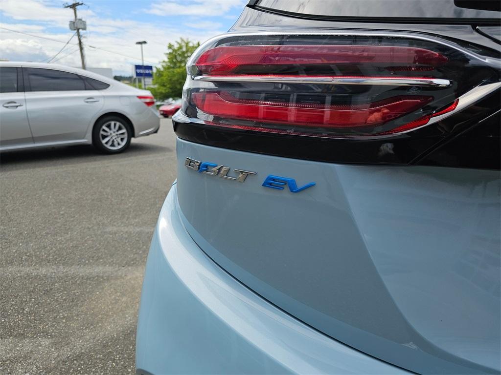 used 2022 Chevrolet Bolt EV car, priced at $15,880