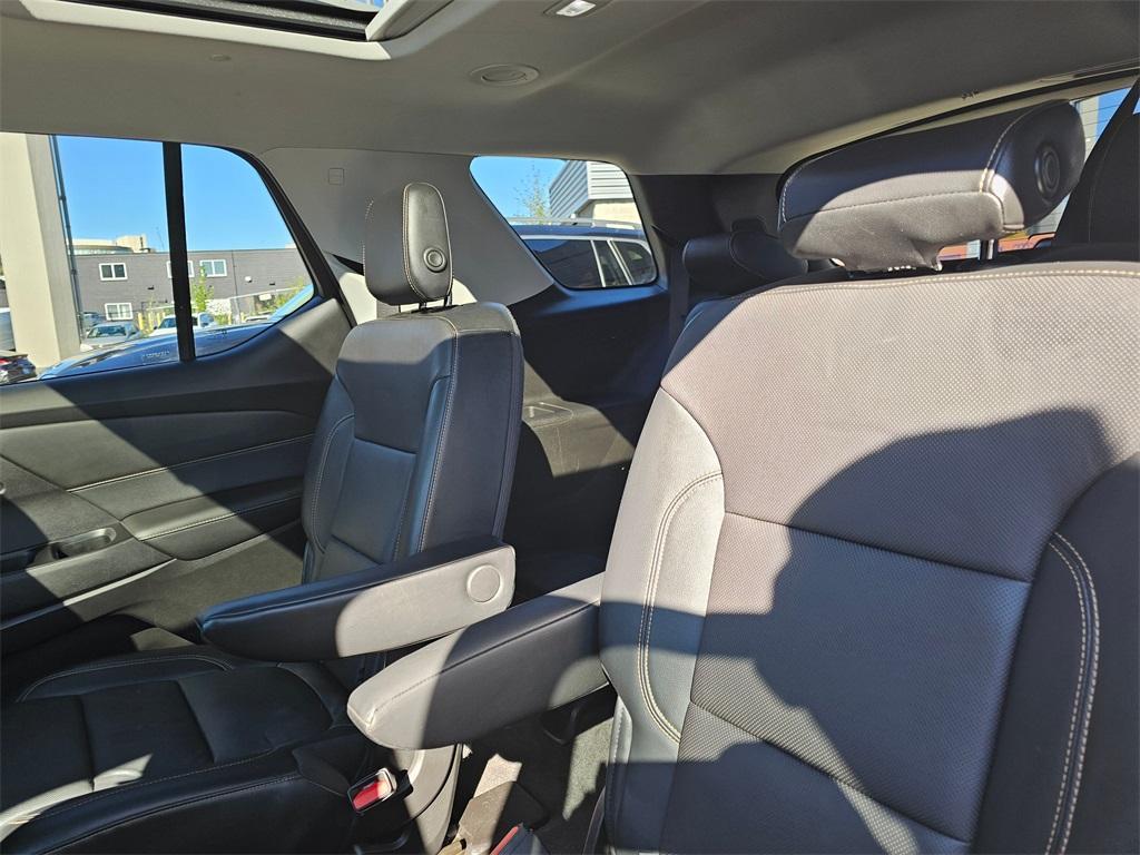 used 2018 Chevrolet Traverse car, priced at $17,588