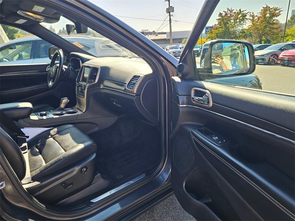 used 2017 Jeep Grand Cherokee car, priced at $12,488