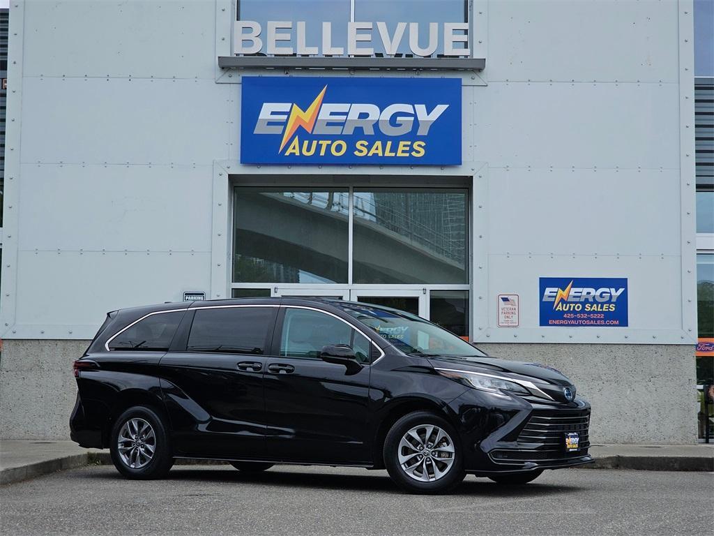used 2023 Toyota Sienna car, priced at $39,850
