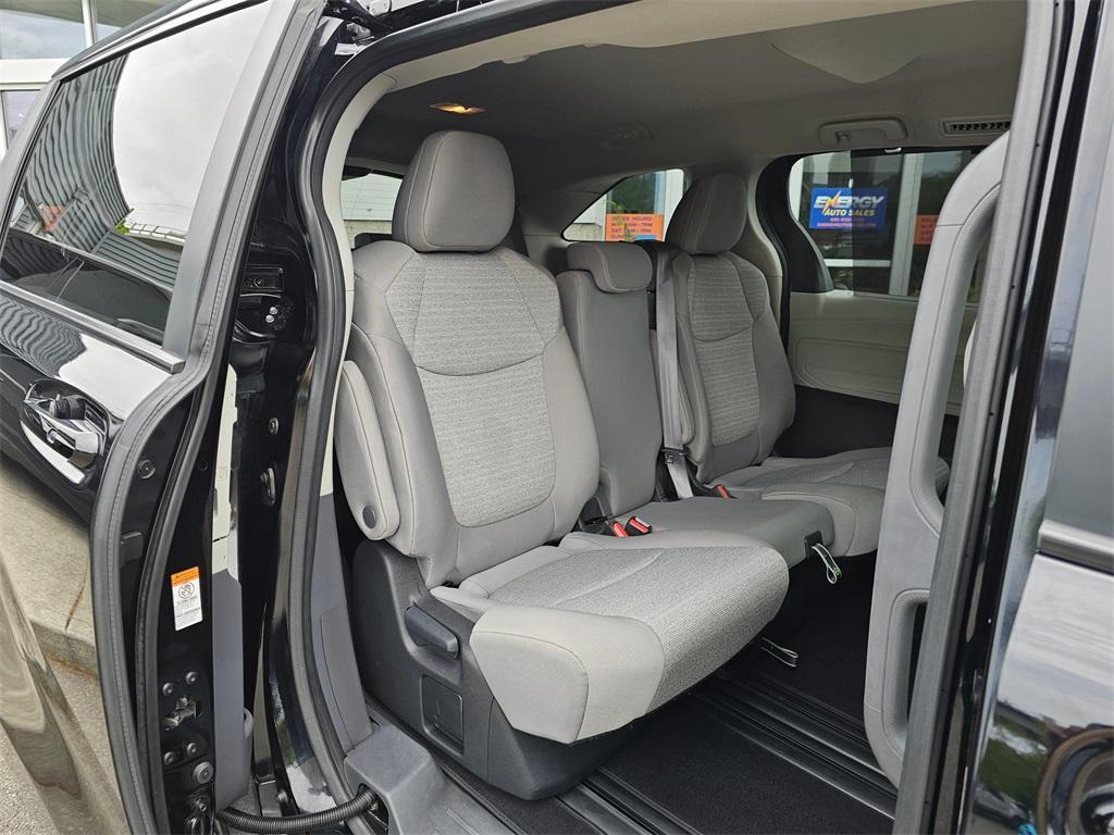 used 2023 Toyota Sienna car, priced at $39,850