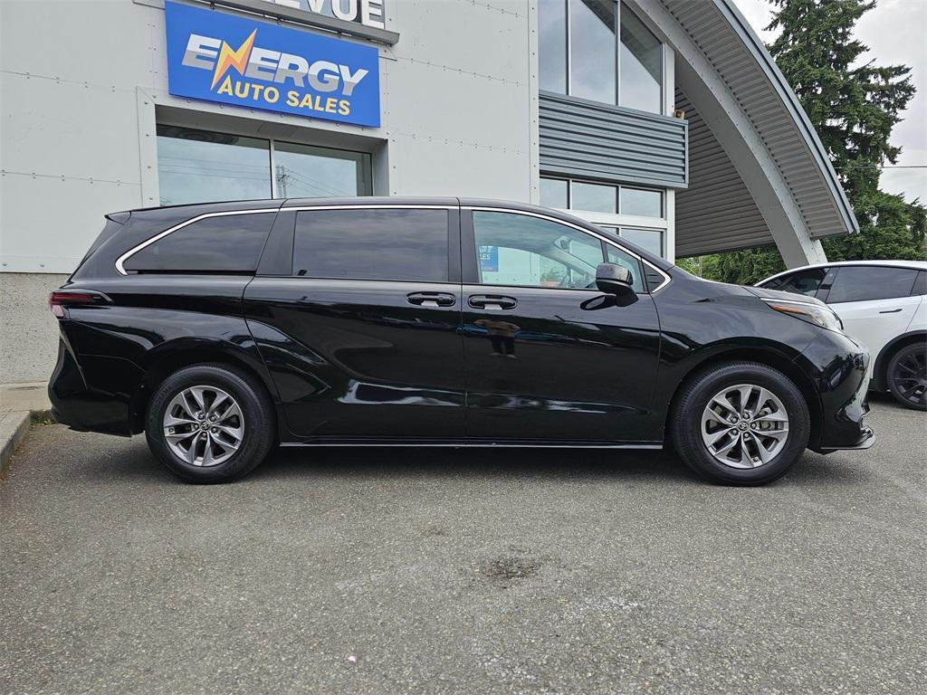used 2023 Toyota Sienna car, priced at $39,850